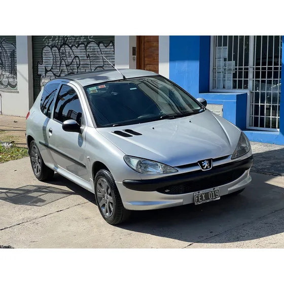 Peugeot 206 1.4 Xr Presence