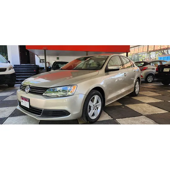 Volkswagen Jetta 2.0 L4 Mt