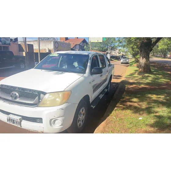 Toyota Hilux Pick-up 2.5 Dx Cab Doble 4x4 (2009)
