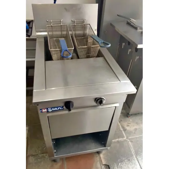 Freidora Industrial A Gas Capacidad De 25 Lts Marca M Star.