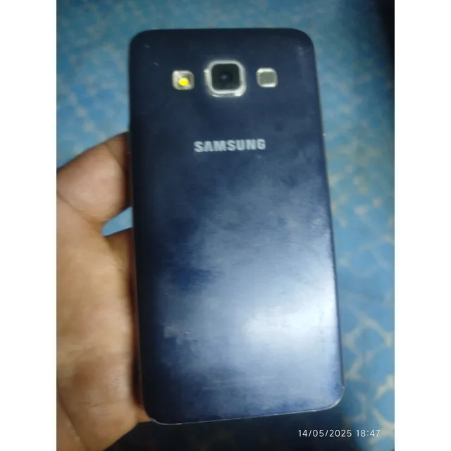 Samsung A3 Para Refacciones.no Se Que Fallas  Tenga