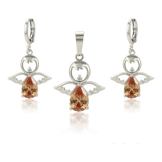 Conjunto Ángel Oro 14k Lam Blanco Cristal Austriaco Aretes Conjunto Ángel Oro 14k Lam Blanco Cristal Austriaco Aretes