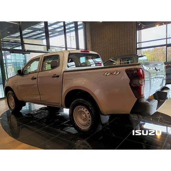 Isuzu 2025 Force