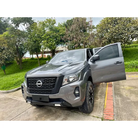 Nissan Frontier 2.5 Cd Sabanera 4x2