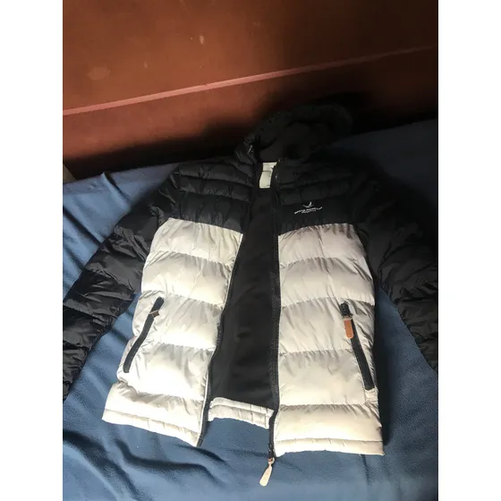 Campera Santa Bárbara Negra Nueva Nueva  Talle S Precio 4500