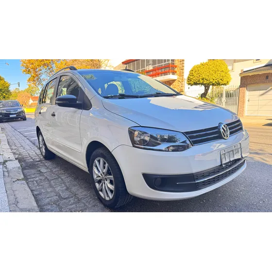 Volkswagen Suran 1.6 Comfortline 101cv