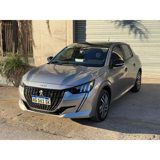 Peugeot 208 1.6 Feline Tiptronic