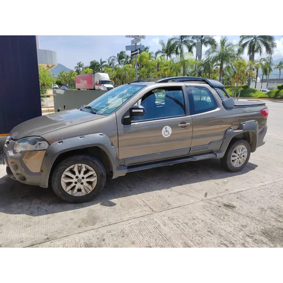 Dodge Ram 700 1.6 Sxt At