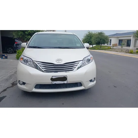 Toyota Sienna 3.5 Xle At