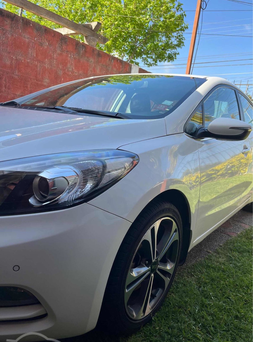 Kia Cerato 1.6 Sx Manual Ac Dab