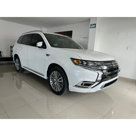 Mitsubishi Outlander 2.4 Limited Cvt