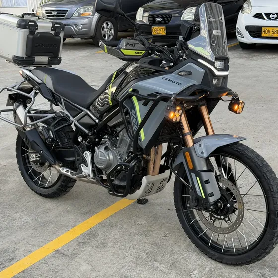 Cfmoto 450 Mt, En Excelente Estado Y Con Todo Al Día.