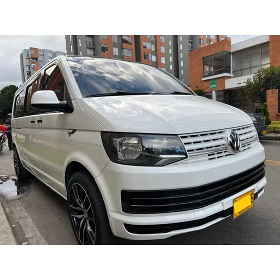 Volkswagen Transporter 2.0 Kombi T6 2 P