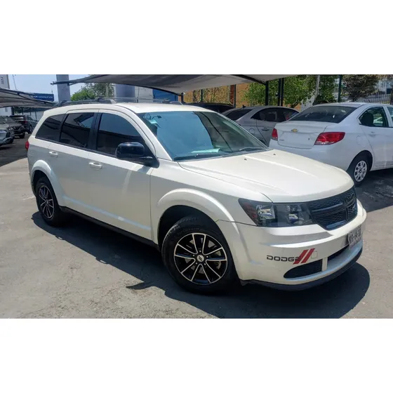 Dodge Journey 2.4 Se 7 Pasajeros At
