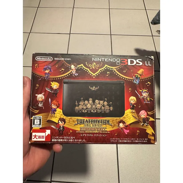 Consola Nintendo 3ds Edición Especial Final Fantasy Negro