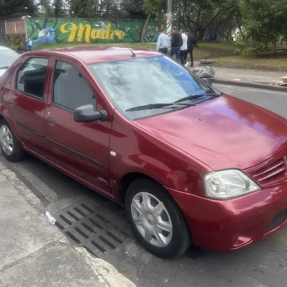 Renault Logan 2010 1.4 Entry Familier