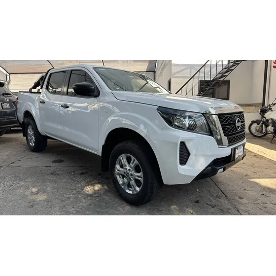 Nissan Frontier 2.5 Xe Dc 4x2 Mt