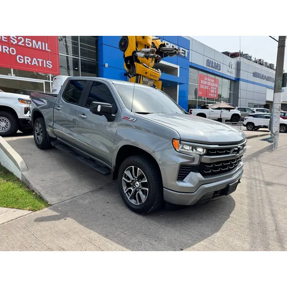 Chevrolet Cheyenne 5.3 Doble Cab Rst 4x4 At