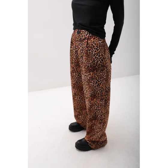 Pantalon Sastrero Animal Print Nung Naif.
