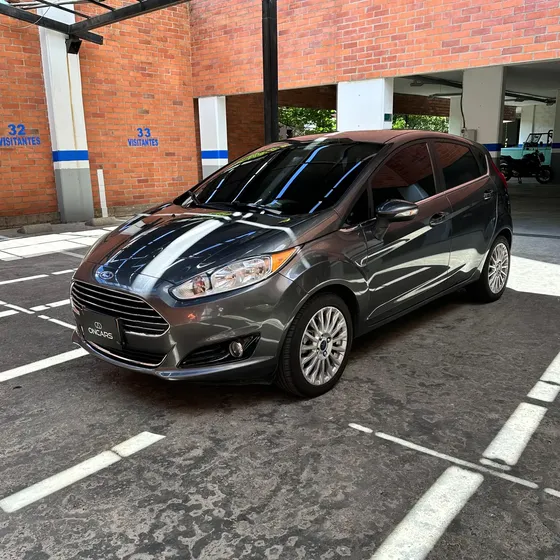 Ford Fiesta 2016 1.6 Hatchback Titanium