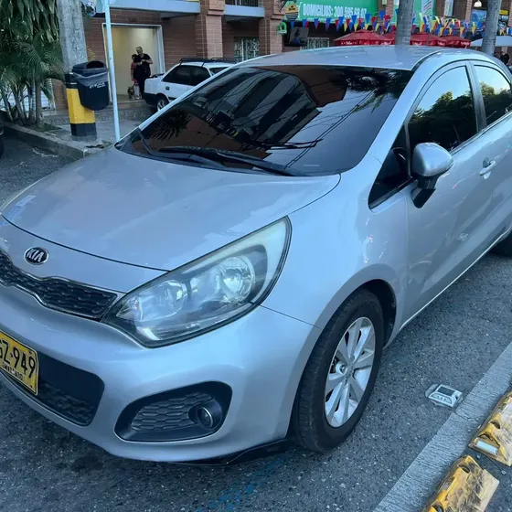 Kia Rio 2014 1.2 5 P