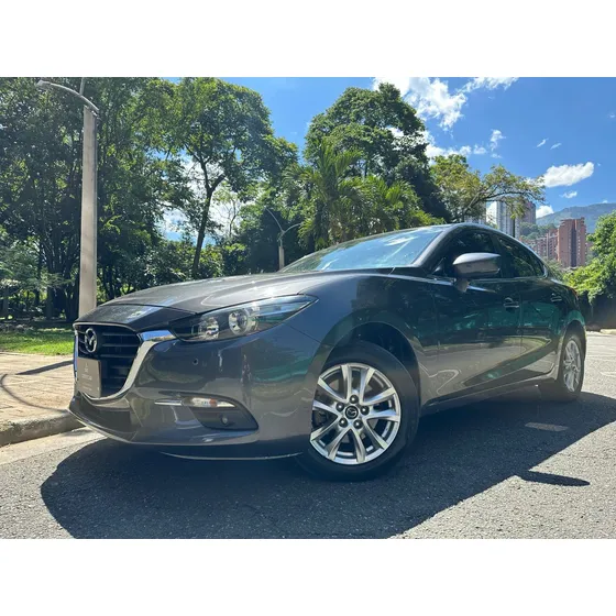 Mazda 3 2.0 Sport Touring