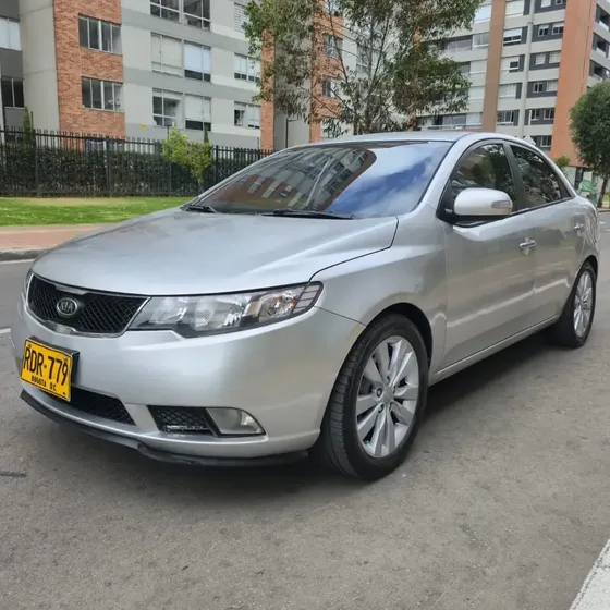 Kia Cerato Forte 2011 1.6