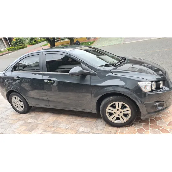 Chevrolet Sonic 1.6 Lt 4 P
