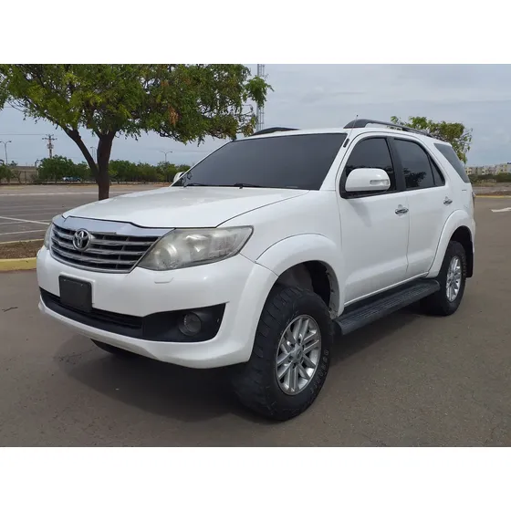 Toyota Fortuner 4x2 V6 4.0