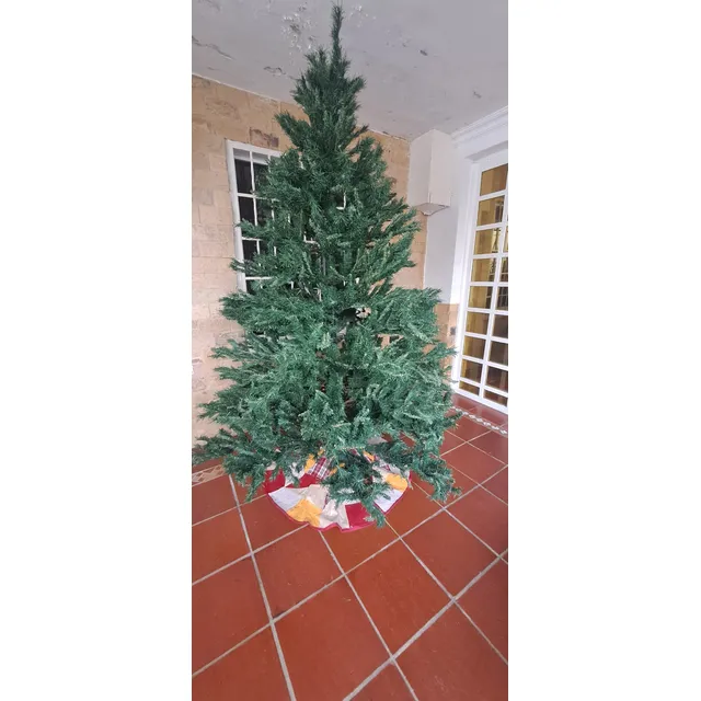 Árbol De Navidad  2.20 Mts Aprox (usado)