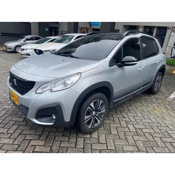 Peugeot 208 Tour