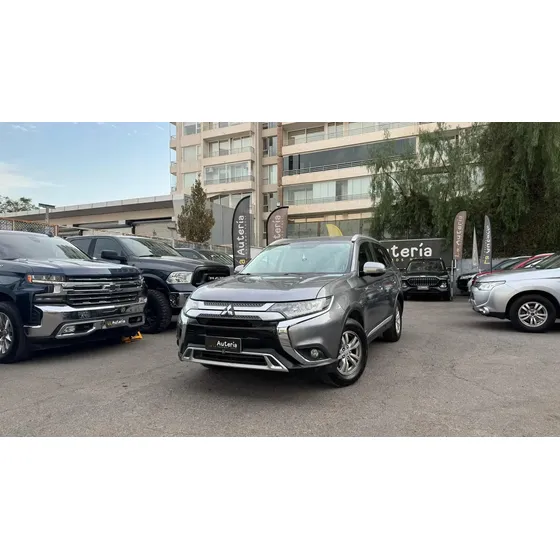 Mitsubishi Outlander Station Wagon