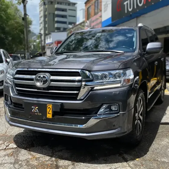 Toyota Land Cruiser 2021 4.5 Imperial Fl Lc200