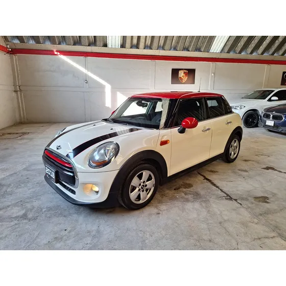 Mini Cooper 1.5 Salt 5 Puertas At