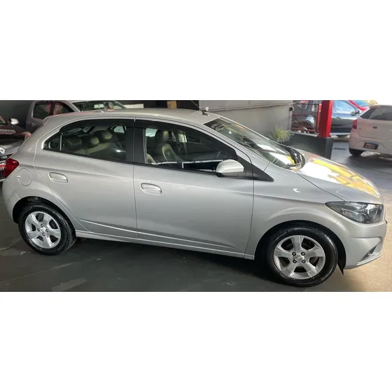 Chevrolet Onix 1.4 Lt 5p