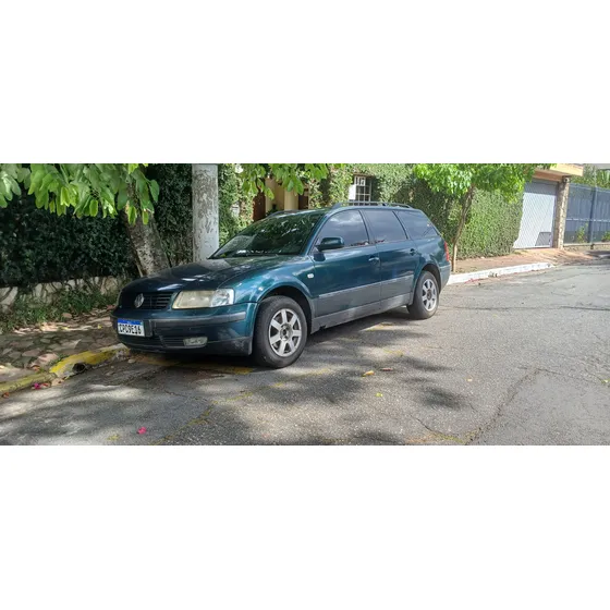 Volkswagen Passat Variant 1.8 5p