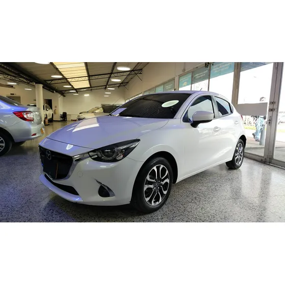 Mazda 2 Grand Touring
