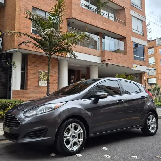 Ford Fiesta 2015 1.6 Hatchback Se