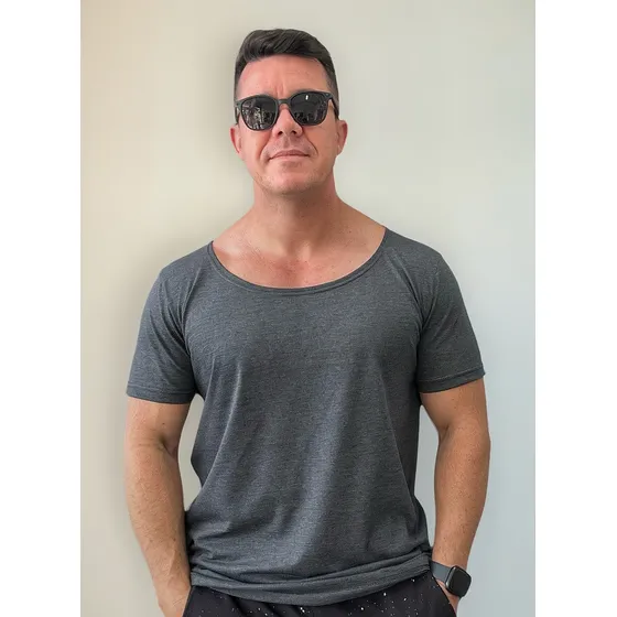 Camisa Gola Aberta Cavada Stecchi 