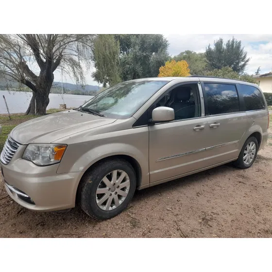 Crysler Town & Country 3.6 Limited Atx