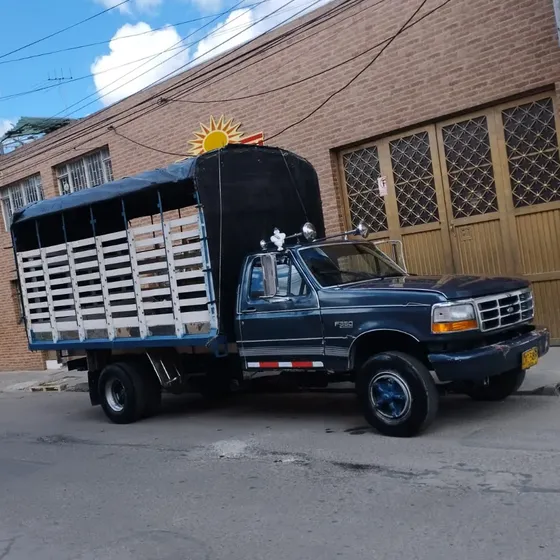 Se Vende Ford F-350 Modelo 1997  Excelente Ford F-350 Modelo