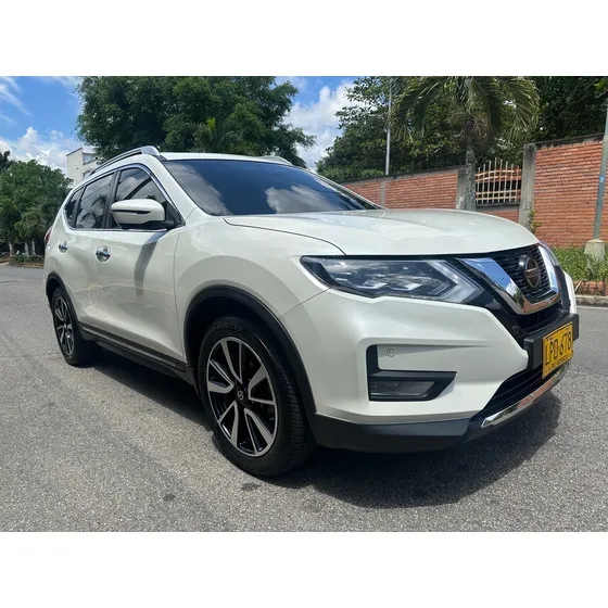 Nissan X-trail 2.5 Exclusive 4x4 Automatica
