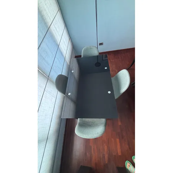 Mesa Comedor Extendible Usada Con 4 Sillas