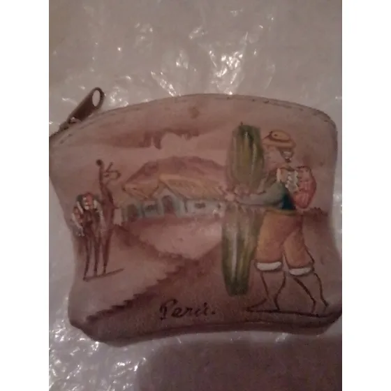 Monedero Pequeño De Cuero Artesanal De Perú Usado