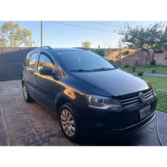 Volkswagen Suran 1.6 Trendline 11b