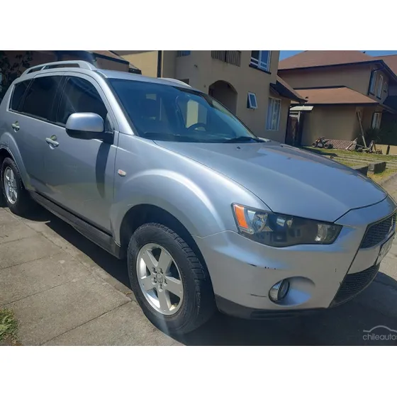 Mitsubishi Outlander K2 At 2.4 4x2