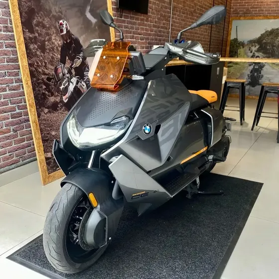 Bmw Ce 04