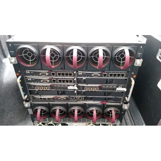 Servidor Hp C7000 Chassi Mais 10 Laminas 2 Quad 8g 2 Sas 72