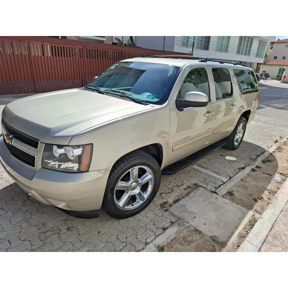 Chevrolet Suburban 5.3 Piel Aa Dvd 2da. Cubo At