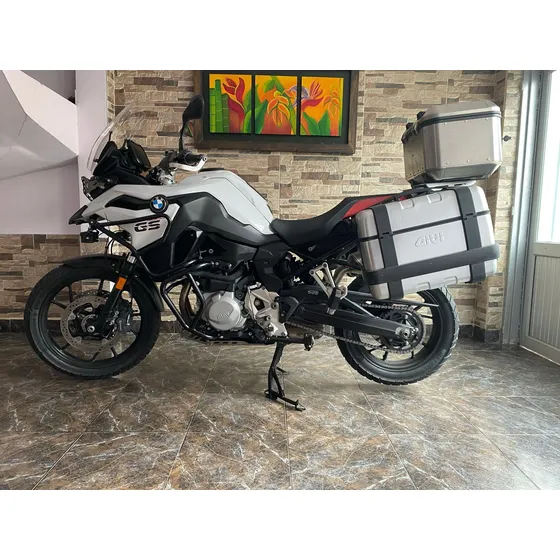 Vendo Moto Bmw F750gs Modelo 2022, 33.000 Km